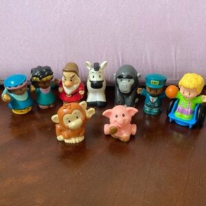 Fisher- Price random 9 lot of little people